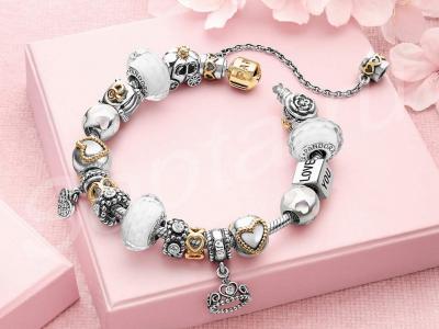   pandora + 5   